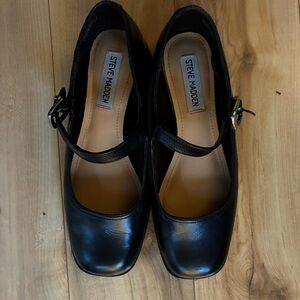 Steve Madden Black Mary Jane Flats